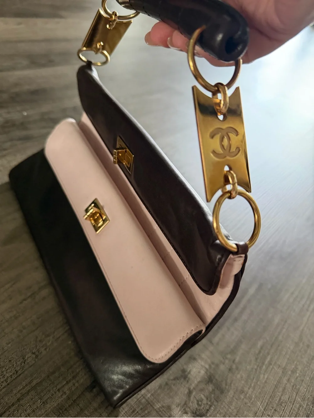 CHANEL classic shoulder